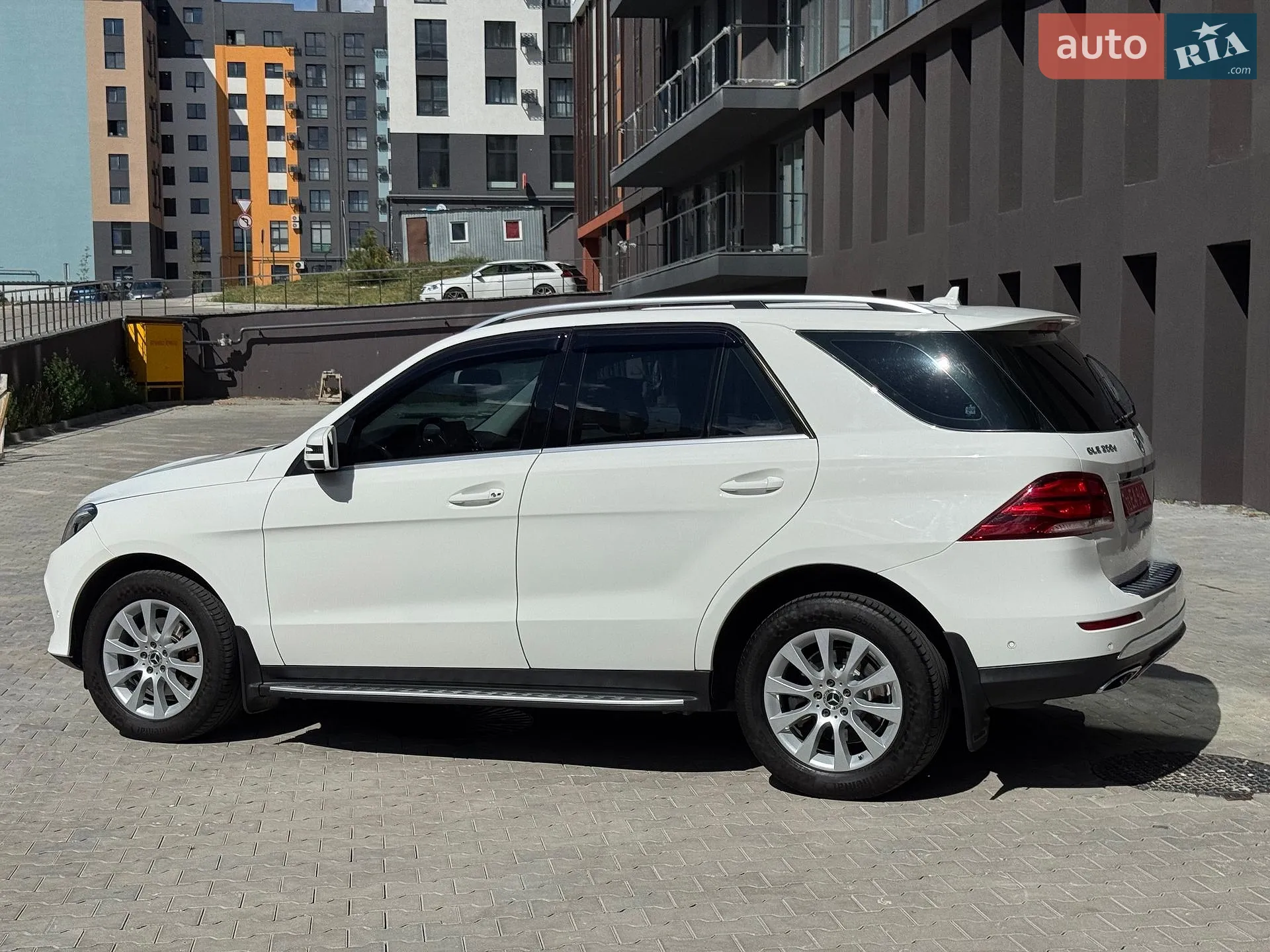 2017 Mercedes-Benz GLE - мініатюра 4