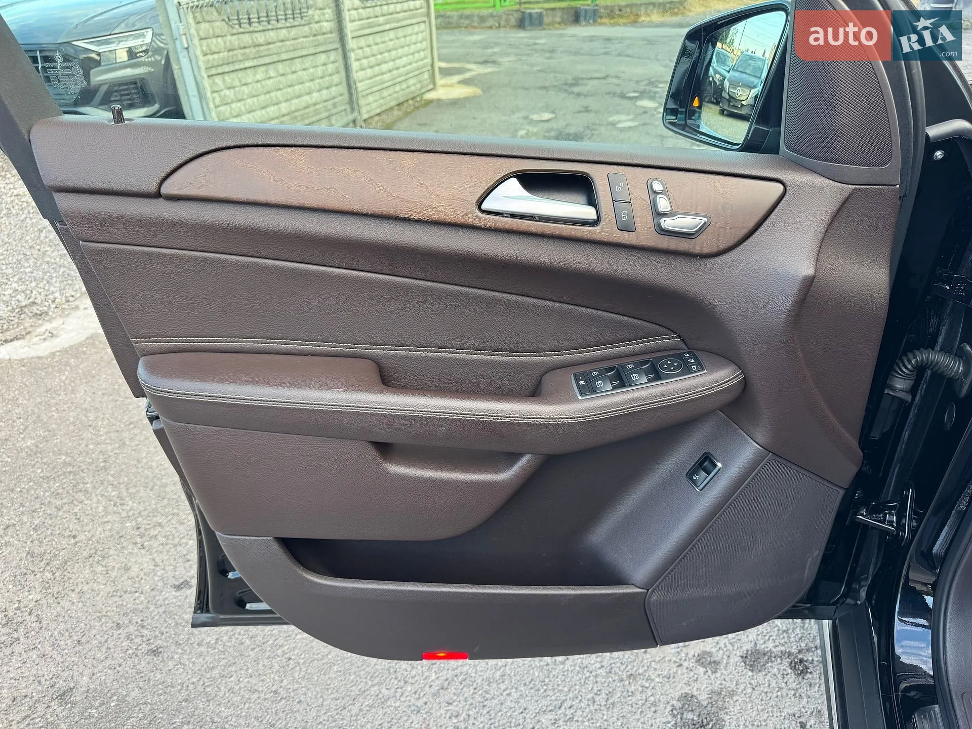 2018 Mercedes-Benz GLE - мініатюра 33