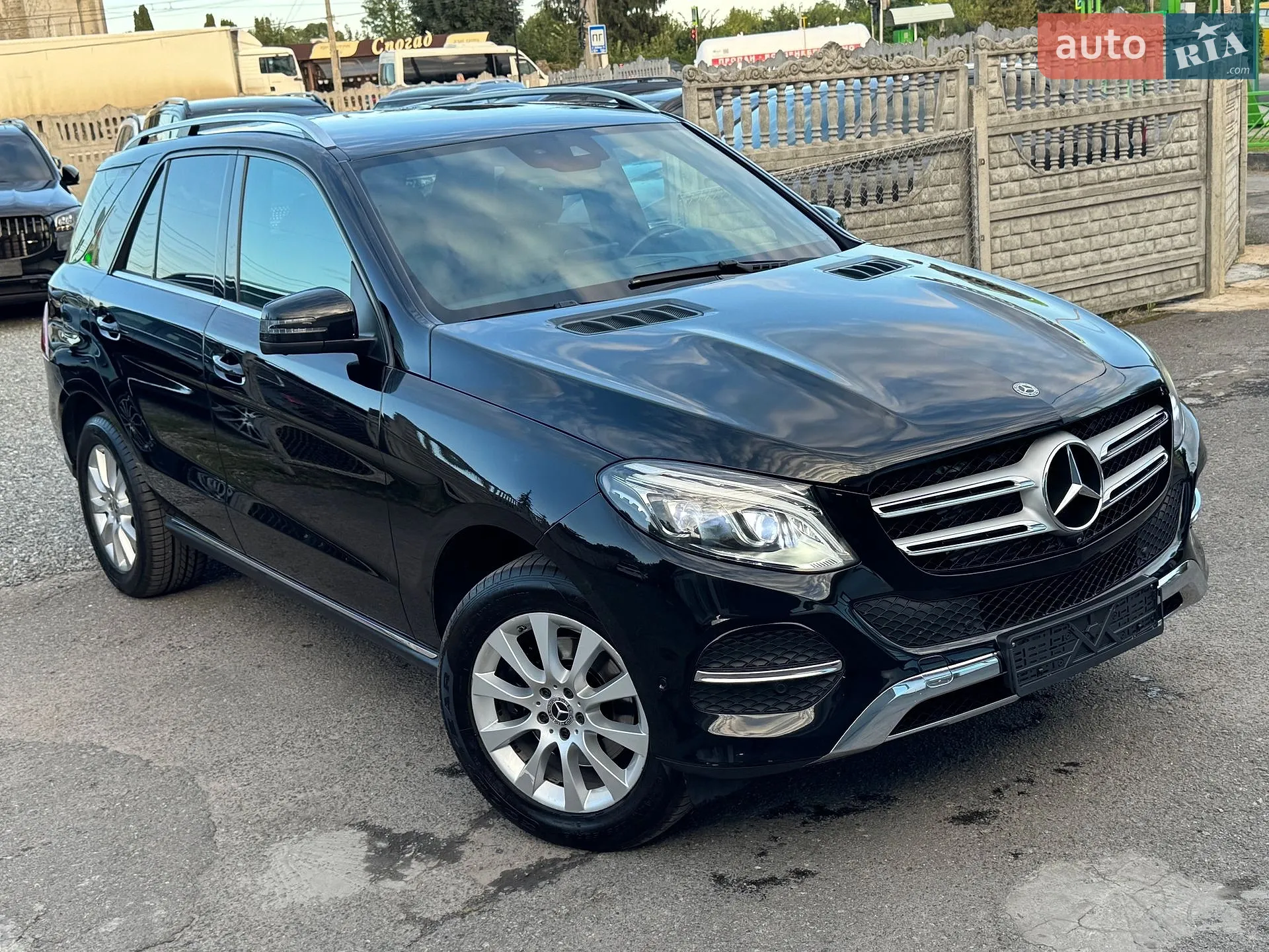 2018 Mercedes-Benz GLE - мініатюра 44