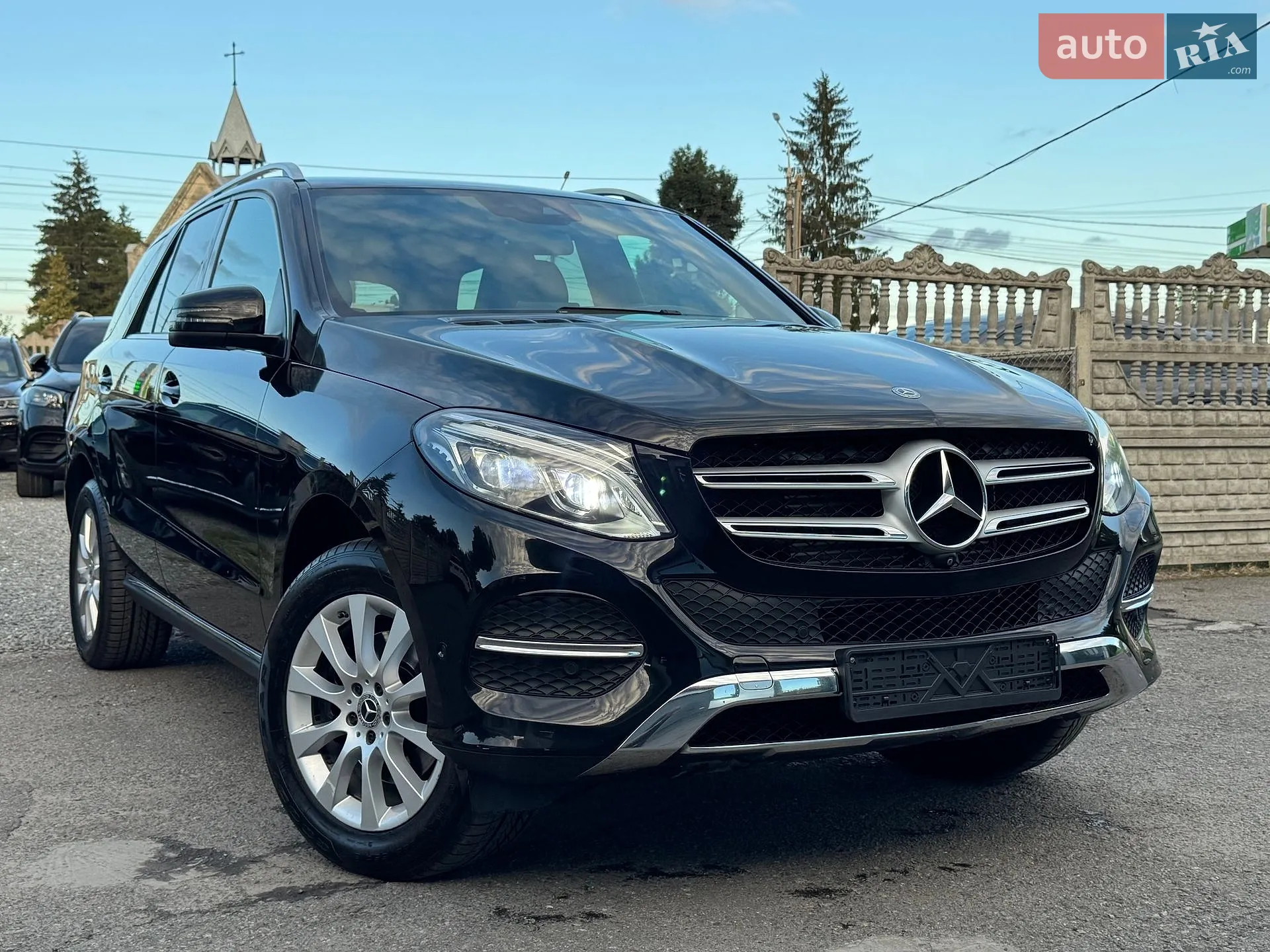 2018 Mercedes-Benz GLE - мініатюра 46