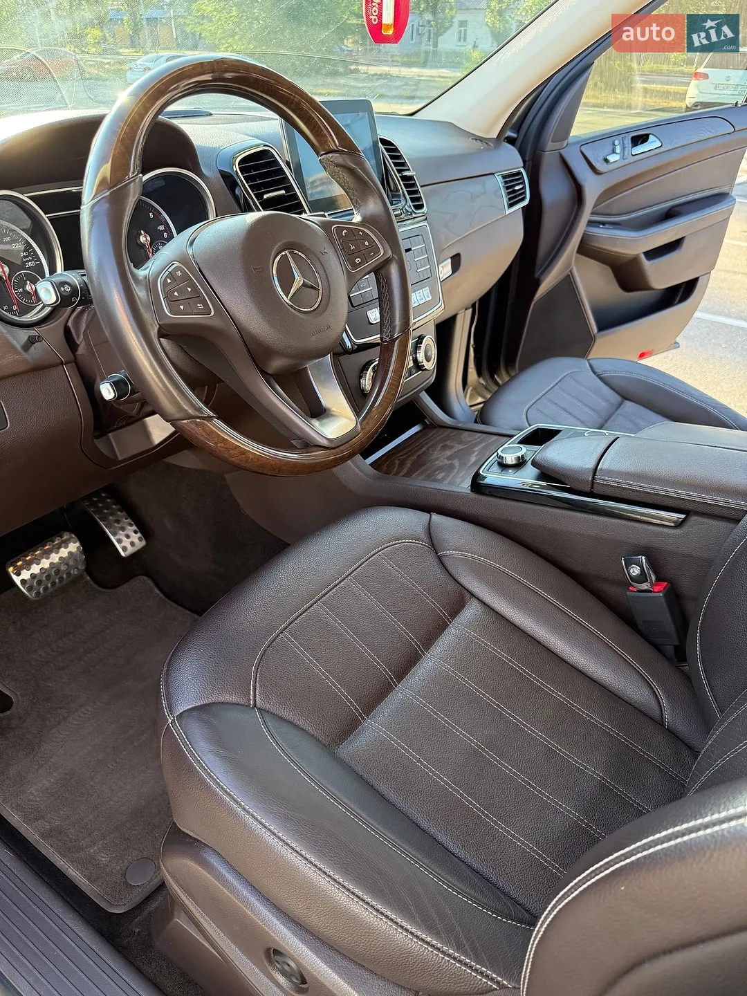 2017 Mercedes-Benz GLE - мініатюра 21