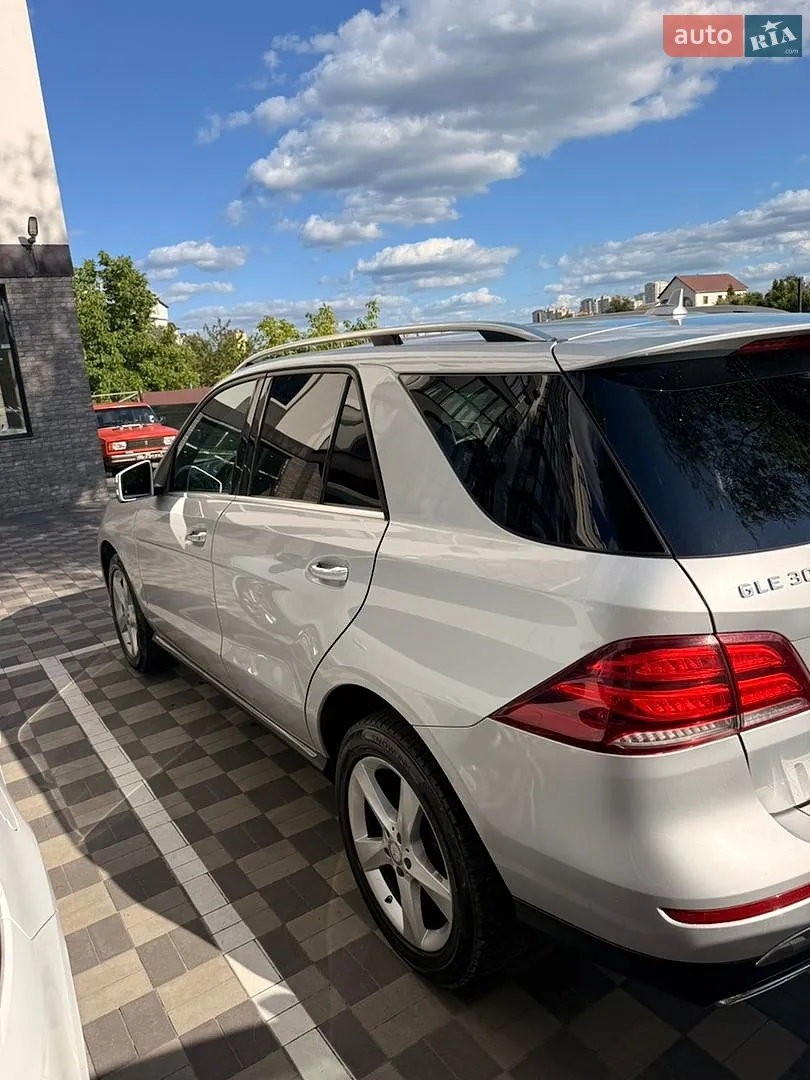 2016 Mercedes-Benz GLE - мініатюра 3