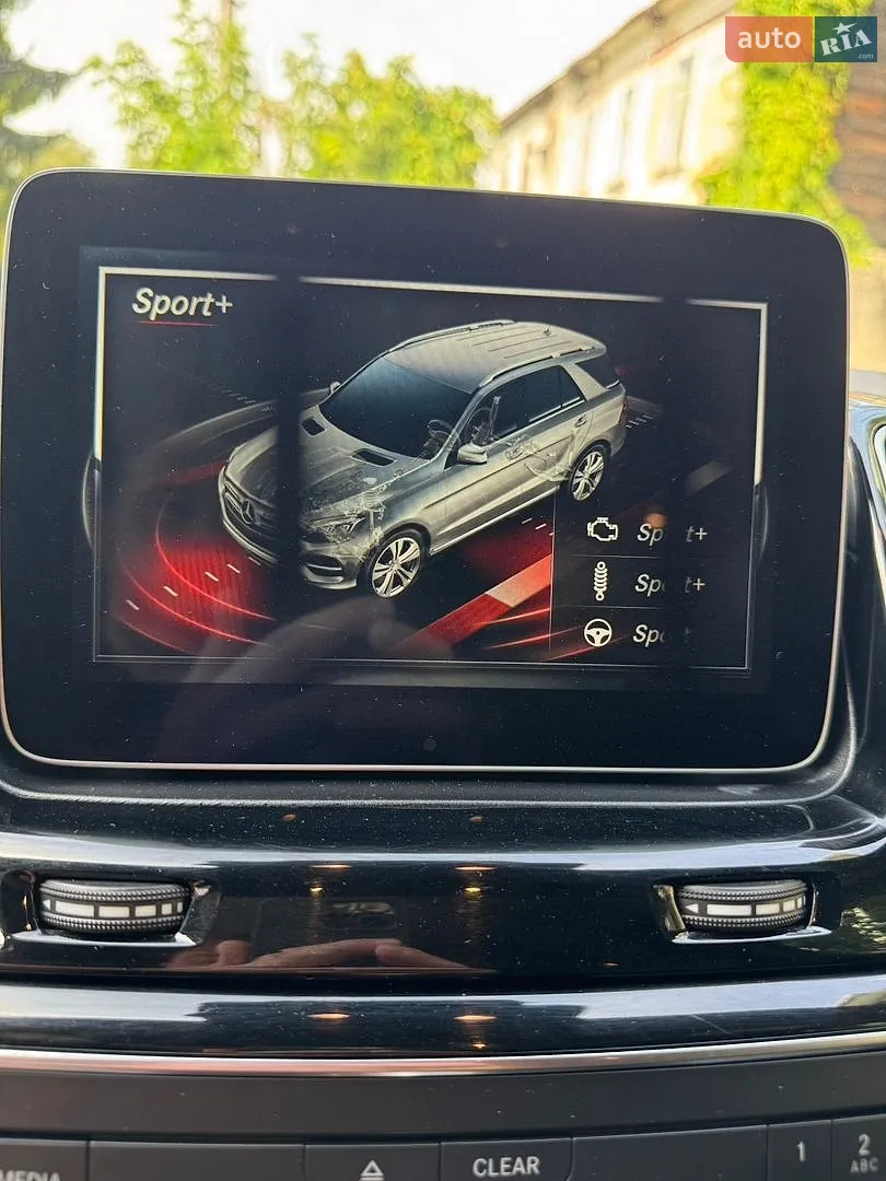 2017 Mercedes-Benz GLE - мініатюра 41