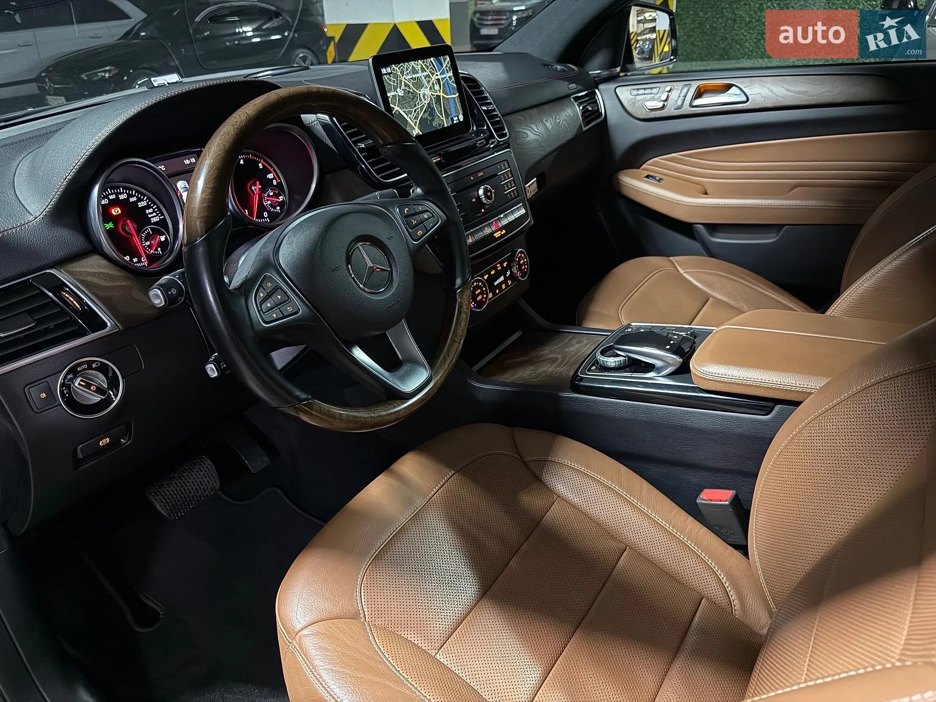 2017 Mercedes-Benz GLE - мініатюра 33