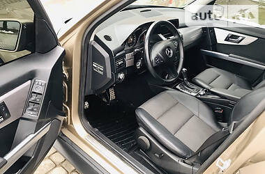 Позашляховик / Кросовер Mercedes-Benz GLK-Class 2009 в 
