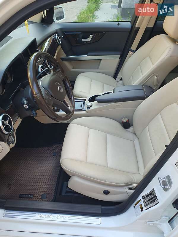 Внедорожник / Кроссовер Mercedes-Benz GLK-Class 2014 в Виннице фото 3 Внедорожник / Кроссовер Mercedes-Benz GLK-Class 2014 в Виннице