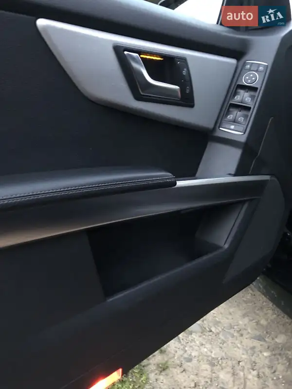 Позашляховик / Кросовер Mercedes-Benz GLK-Class 2014 в 