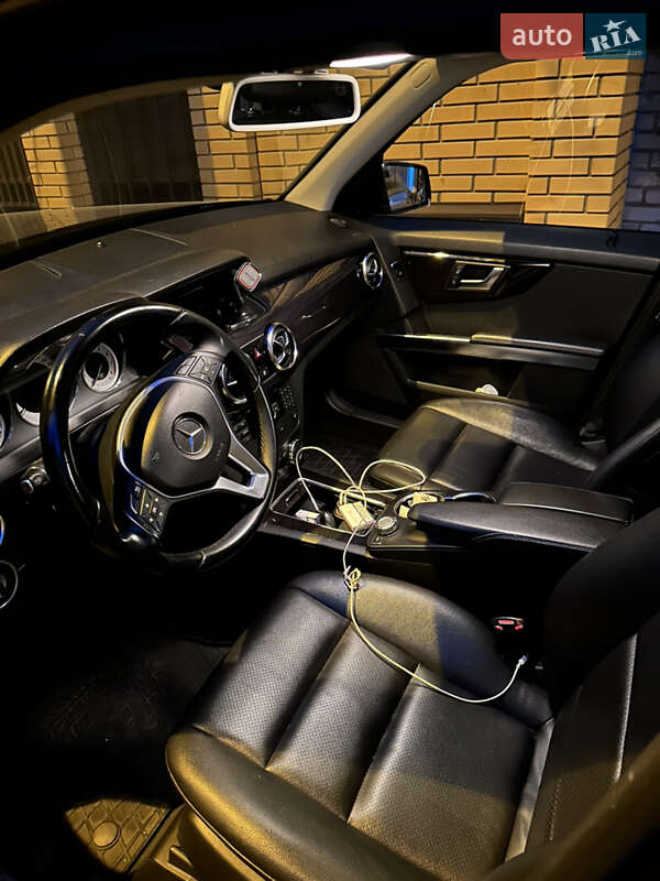 Внедорожник / Кроссовер Mercedes-Benz GLK-Class 2013 в Киеве фото 6 Внедорожник / Кроссовер Mercedes-Benz GLK-Class 2013 в Киеве