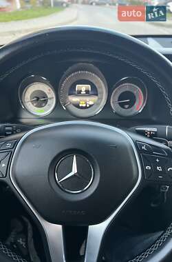 Позашляховик / Кросовер Mercedes-Benz GLK-Class 2013 в 