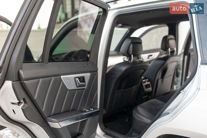 Внедорожник / Кроссовер Mercedes-Benz GLK-Class 2012 в Львове