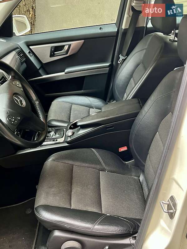 Внедорожник / Кроссовер Mercedes-Benz GLK-Class 2012 в Киеве фото 12 Внедорожник / Кроссовер Mercedes-Benz GLK-Class 2012 в Киеве