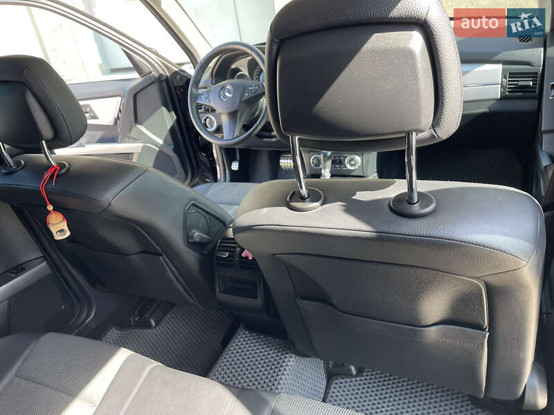 Внедорожник / Кроссовер Mercedes-Benz GLK-Class 2010 в Ивано-Франковске