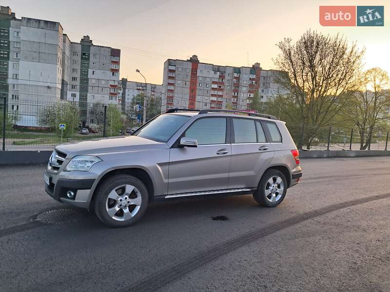 Внедорожник / Кроссовер Mercedes-Benz GLK-Class 2008 в Чернигове фото 5 Внедорожник / Кроссовер Mercedes-Benz GLK-Class 2008 в Чернигове