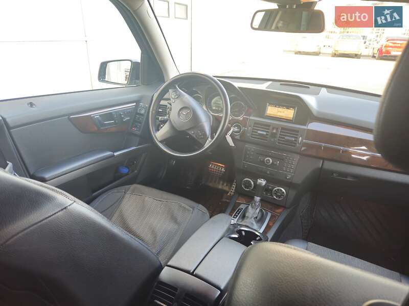 Внедорожник / Кроссовер Mercedes-Benz GLK-Class 2010 в Киеве