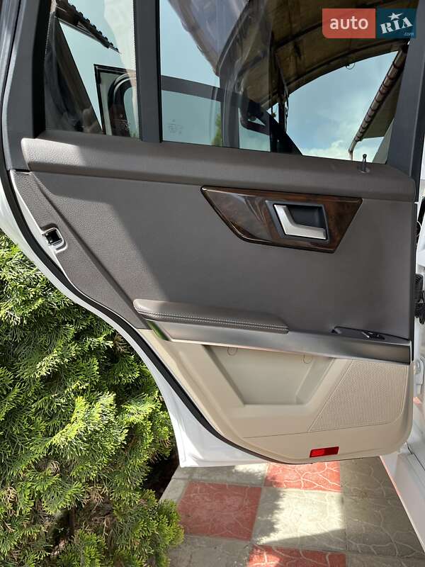 Внедорожник / Кроссовер Mercedes-Benz GLK-Class 2015 в Жмеринке фото 39 Внедорожник / Кроссовер Mercedes-Benz GLK-Class 2015 в Жмеринке