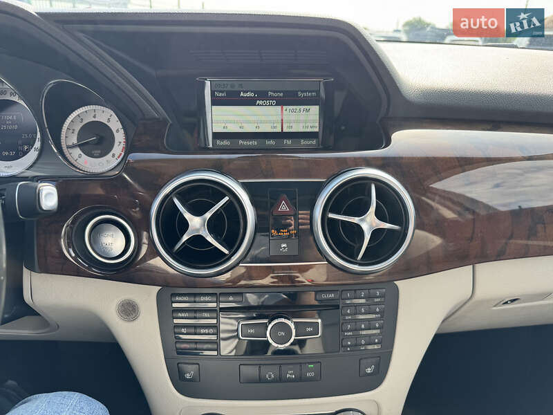 Позашляховик / Кросовер Mercedes-Benz GLK-Class 2014 в Києві