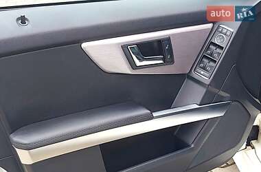 Позашляховик / Кросовер Mercedes-Benz GLK-Class 2011 в 