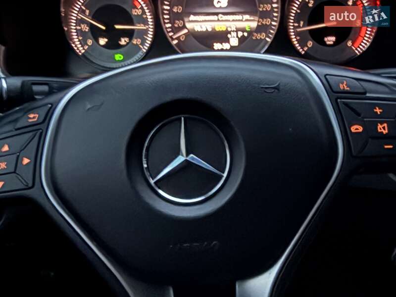 Внедорожник / Кроссовер Mercedes-Benz GLK-Class 2012 в Одессе