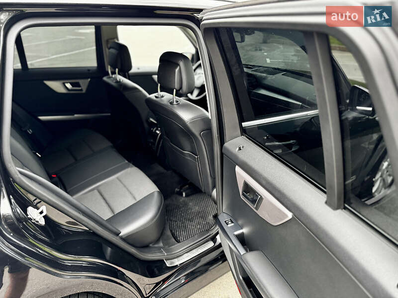 Позашляховик / Кросовер Mercedes-Benz GLK-Class 2011 в Києві