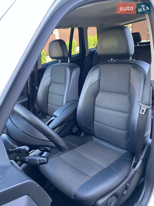 Внедорожник / Кроссовер Mercedes-Benz GLK-Class 2010 в Львове