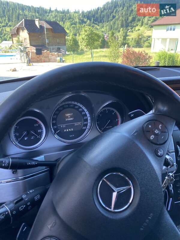 Внедорожник / Кроссовер Mercedes-Benz GLK-Class 2010 в Львове