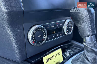 Внедорожник / Кроссовер Mercedes-Benz GLK-Class 2011 в 