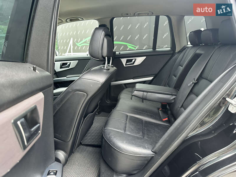 Внедорожник / Кроссовер Mercedes-Benz GLK-Class 2011 в Киеве