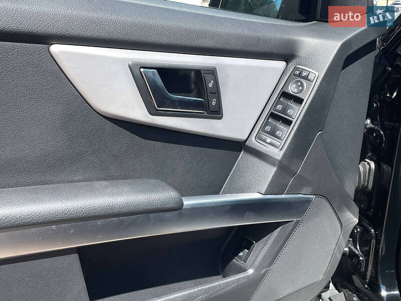 Внедорожник / Кроссовер Mercedes-Benz GLK-Class 2014 в Киеве