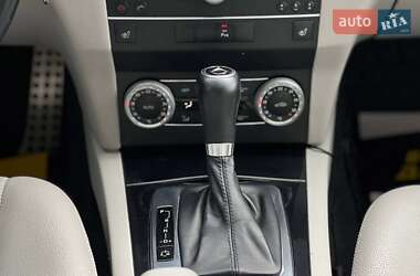 Внедорожник / Кроссовер Mercedes-Benz GLK-Class 2011 в 