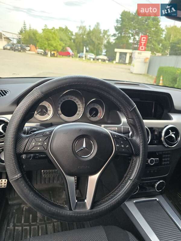 Внедорожник / Кроссовер Mercedes-Benz GLK-Class 2012 в Черновцах