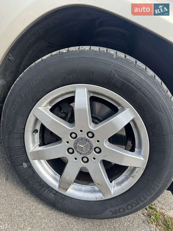 Внедорожник / Кроссовер Mercedes-Benz GLK-Class 2010 в Луцке