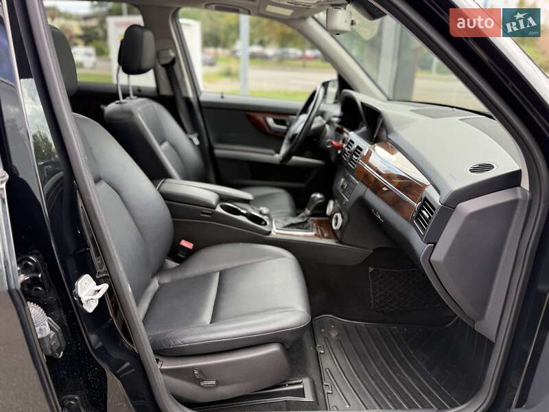 Внедорожник / Кроссовер Mercedes-Benz GLK-Class 2012 в Киеве