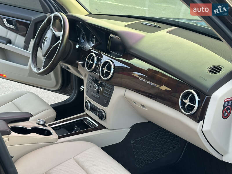 Позашляховик / Кросовер Mercedes-Benz GLK-Class 2013 в Рівному