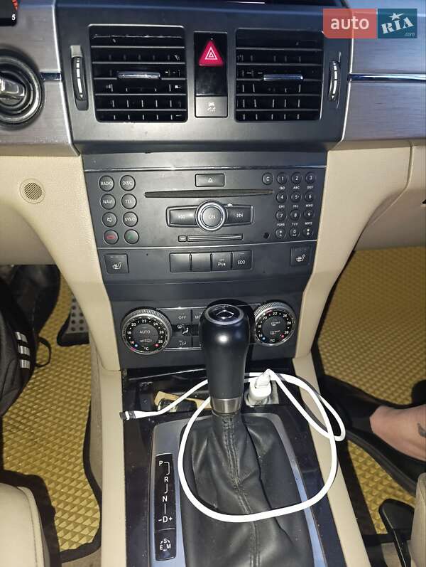 Внедорожник / Кроссовер Mercedes-Benz GLK-Class 2011 в Ивано-Франковске