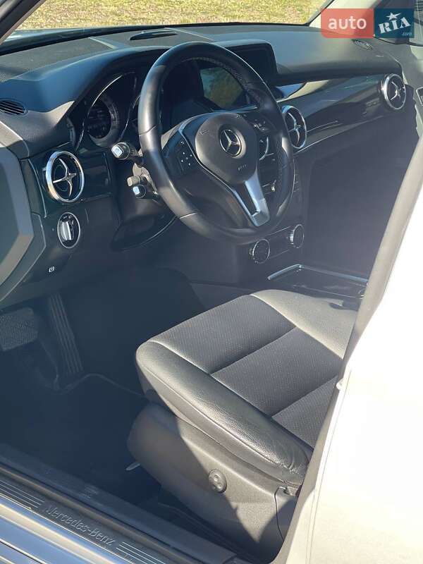 Внедорожник / Кроссовер Mercedes-Benz GLK-Class 2012 в Киеве