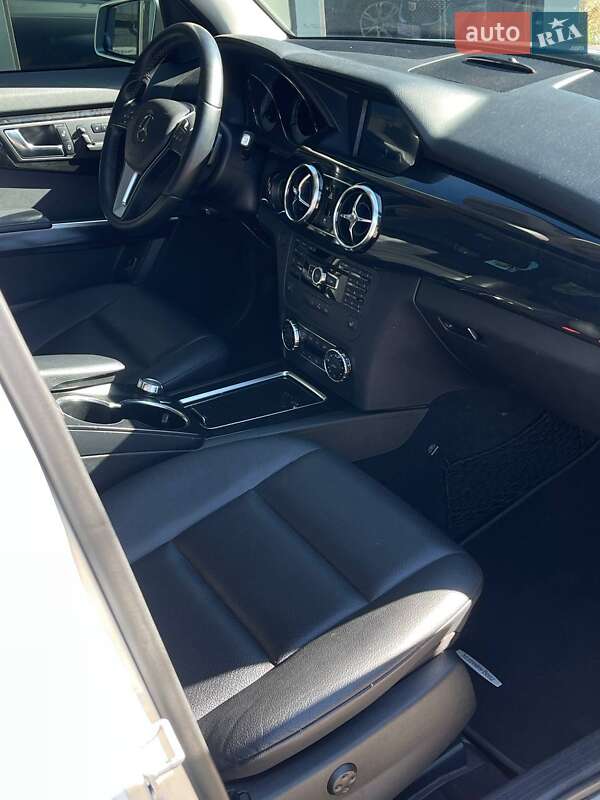 Внедорожник / Кроссовер Mercedes-Benz GLK-Class 2012 в Киеве