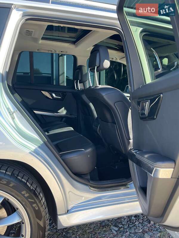 Внедорожник / Кроссовер Mercedes-Benz GLK-Class 2012 в Киеве