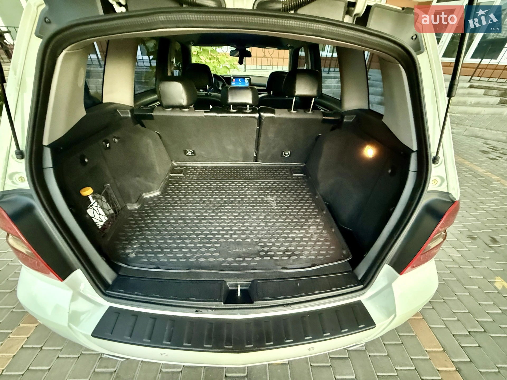 2011 Mercedes-Benz GLK-klasse - мініатюра 70
