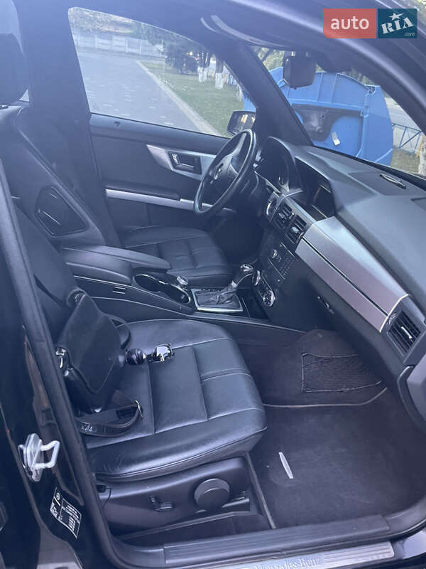 Внедорожник / Кроссовер Mercedes-Benz GLK-Class 2008 в Ужгороде фото 8 Внедорожник / Кроссовер Mercedes-Benz GLK-Class 2008 в Ужгороде