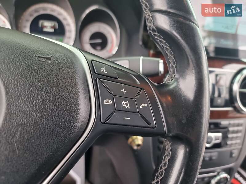 Внедорожник / Кроссовер Mercedes-Benz GLK-Class 2013 в Киеве
