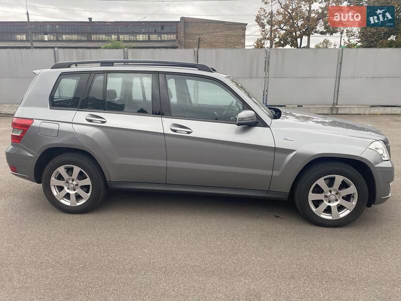 Внедорожник / Кроссовер Mercedes-Benz GLK-Class 2010 в 