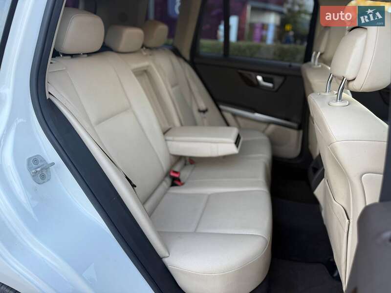Позашляховик / Кросовер Mercedes-Benz GLK-Class 2014 в Києві фото 11 Позашляховик / Кросовер Mercedes-Benz GLK-Class 2014 в Києві