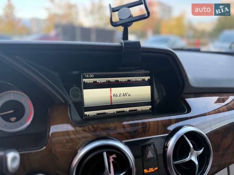 Позашляховик / Кросовер Mercedes-Benz GLK-Class 2014 в Києві фото 19 Позашляховик / Кросовер Mercedes-Benz GLK-Class 2014 в Києві