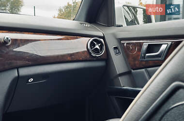 Позашляховик / Кросовер Mercedes-Benz GLK-Class 2012 в  фото 31 Позашляховик / Кросовер Mercedes-Benz GLK-Class 2012 в