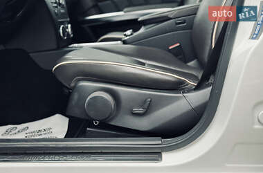 Позашляховик / Кросовер Mercedes-Benz GLK-Class 2012 в  фото 60 Позашляховик / Кросовер Mercedes-Benz GLK-Class 2012 в
