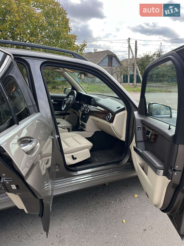 Внедорожник / Кроссовер Mercedes-Benz GLK-Class 2015 в Измаиле фото 9 Внедорожник / Кроссовер Mercedes-Benz GLK-Class 2015 в Измаиле