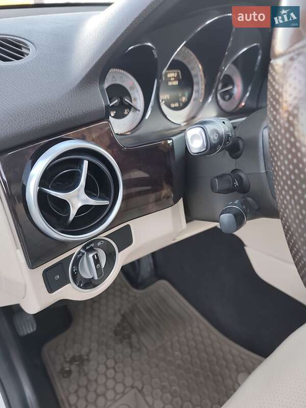 Внедорожник / Кроссовер Mercedes-Benz GLK-Class 2015 в Самборе фото 18 Внедорожник / Кроссовер Mercedes-Benz GLK-Class 2015 в Самборе