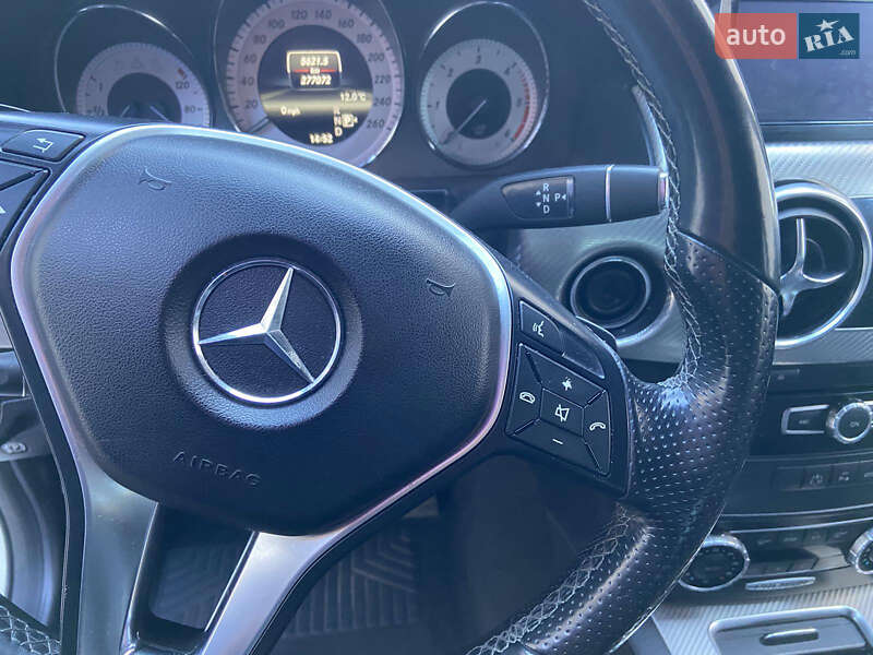 Позашляховик / Кросовер Mercedes-Benz GLK-Class 2012 в Рівному