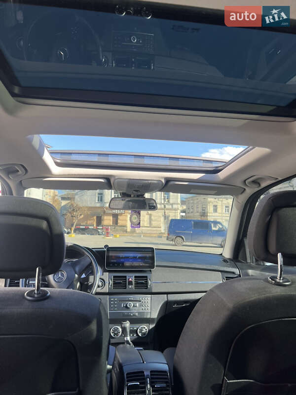 Внедорожник / Кроссовер Mercedes-Benz GLK-Class 2010 в Коломые фото 34 Внедорожник / Кроссовер Mercedes-Benz GLK-Class 2010 в Коломые