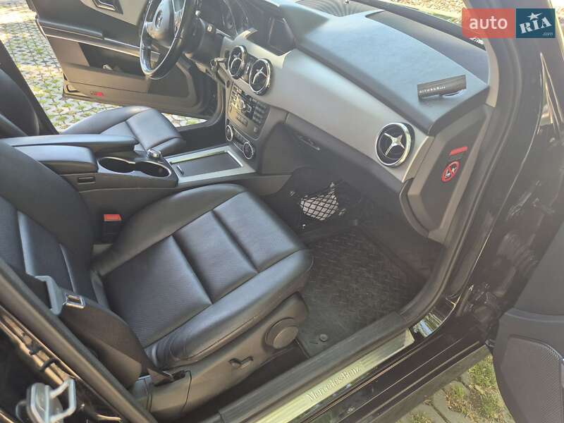 Позашляховик / Кросовер Mercedes-Benz GLK-Class 2012 в Харкові фото 4 Позашляховик / Кросовер Mercedes-Benz GLK-Class 2012 в Харкові